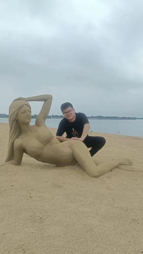 两个女的海滩在线观看,两女共度浪漫时光